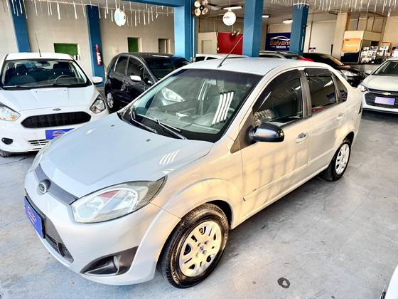 FORD FIESTA 1.0 ROCAM SE SEDAN 8V FLEX 4P MANUAL FORD FIESTA 1.0 ROCAM SE SEDAN 8V FLEX 4P MANUAL